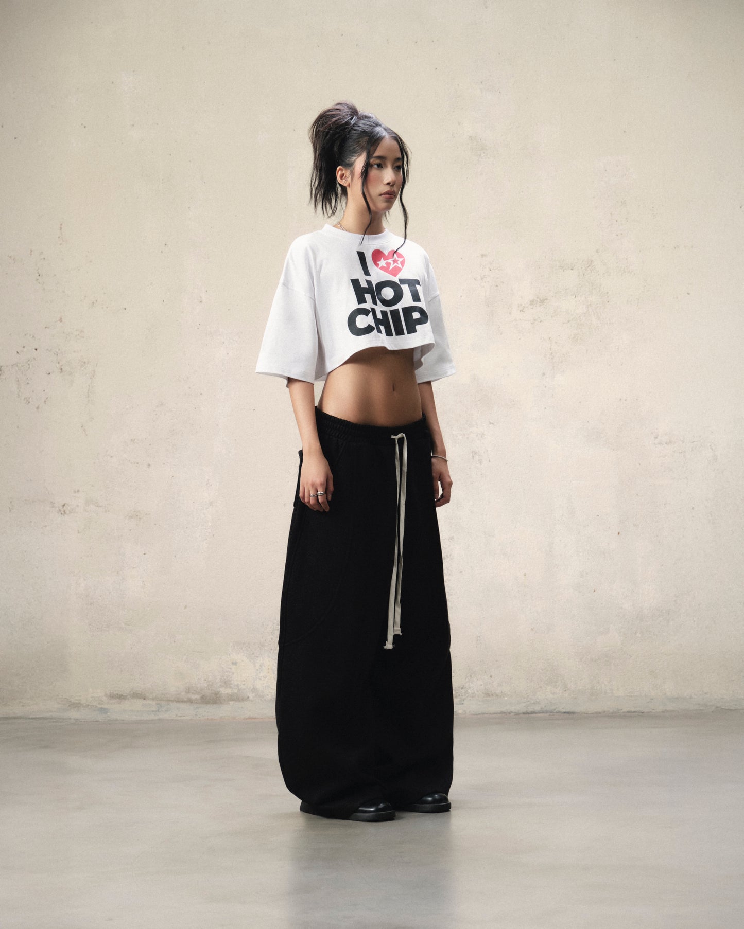 TCG3 - FNOS HOT CHIPS CROPTOP - WHITE
