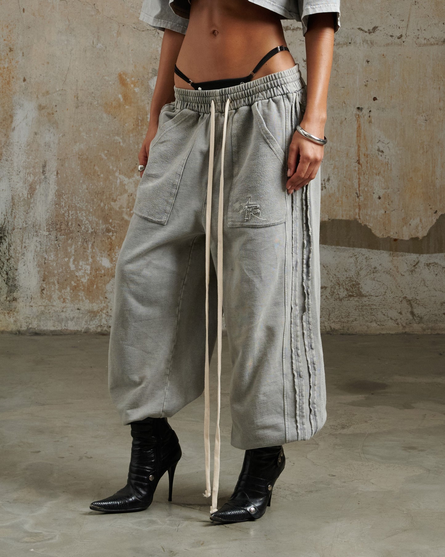 JSW2 - "FNOS" JOGGERS WASH PANTS - GRAY
