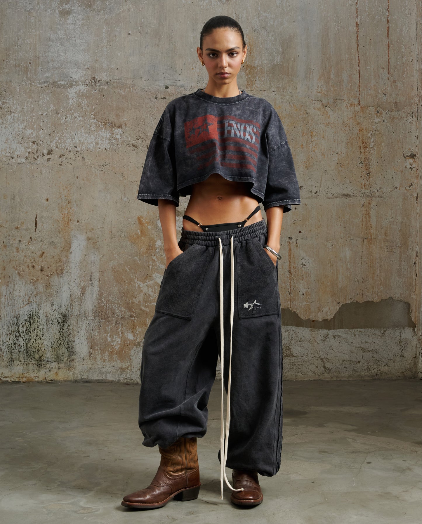 JGW5 - "FNOS" WASHED PANTS - BLACK