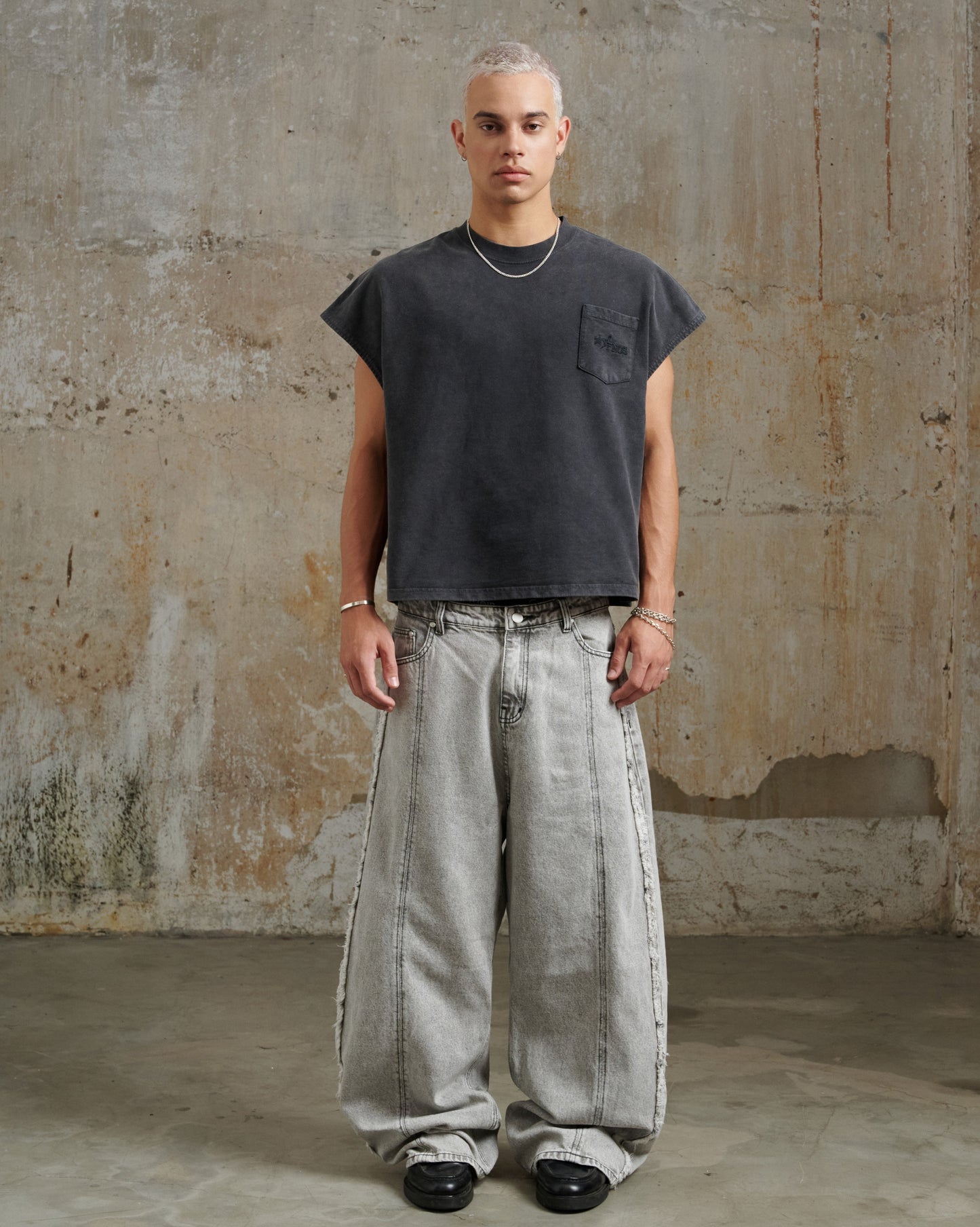ERG19 - FNOSVERSE JEANS WASH - GRAY