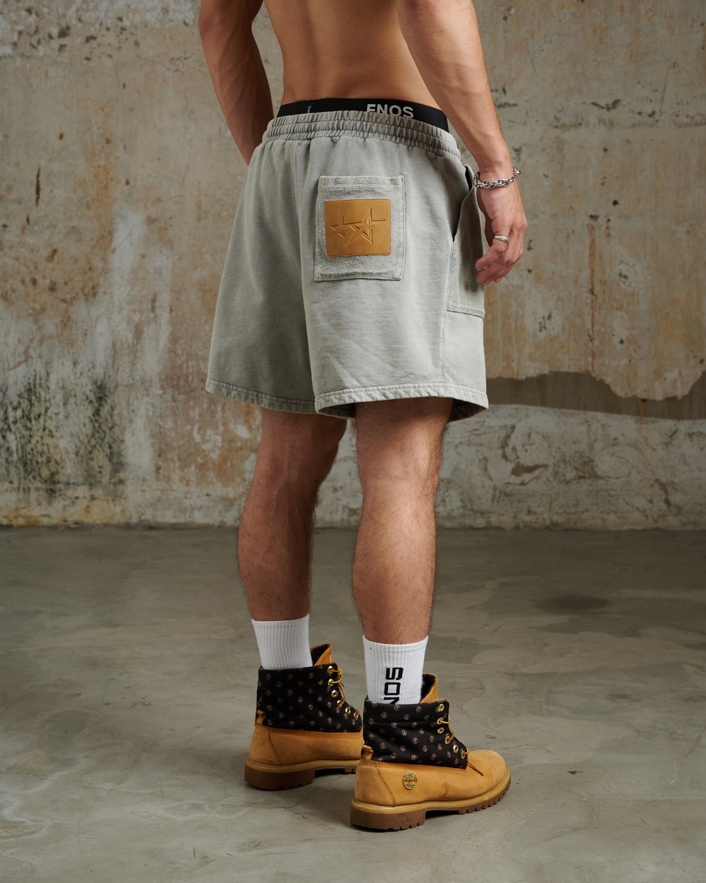 SNW7 - FNOS WASHED SHORT - GRAY